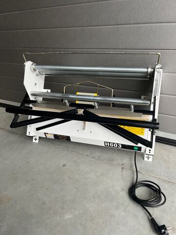 Housseuse de vêtement sur cintre ORA netgoce