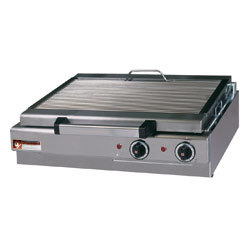 Grill-vapeur electrique de table