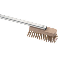 Brosse metalique pour four
